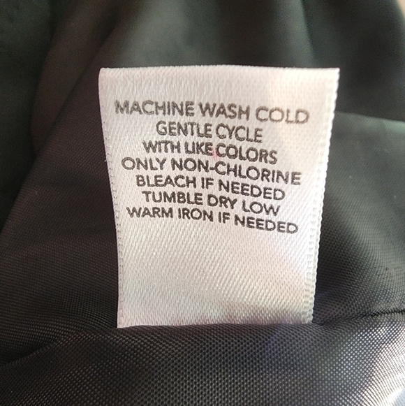 Christopher & Banks Black Quilted Vest Women's Size L - Picture 7 of 7